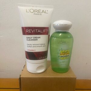 L'Oreal Revitalift Cleanser and Clean Artiste Remover Set
